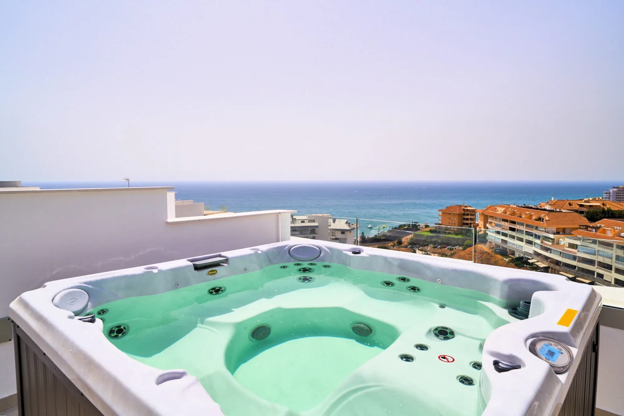 Higuerón Bay Residences — interior 4