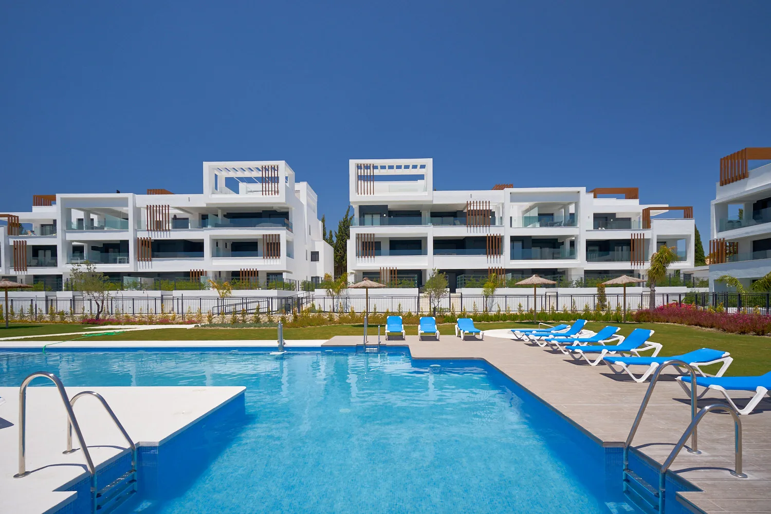 Los Miradores del Sol — Penthouse in New Golden Mile