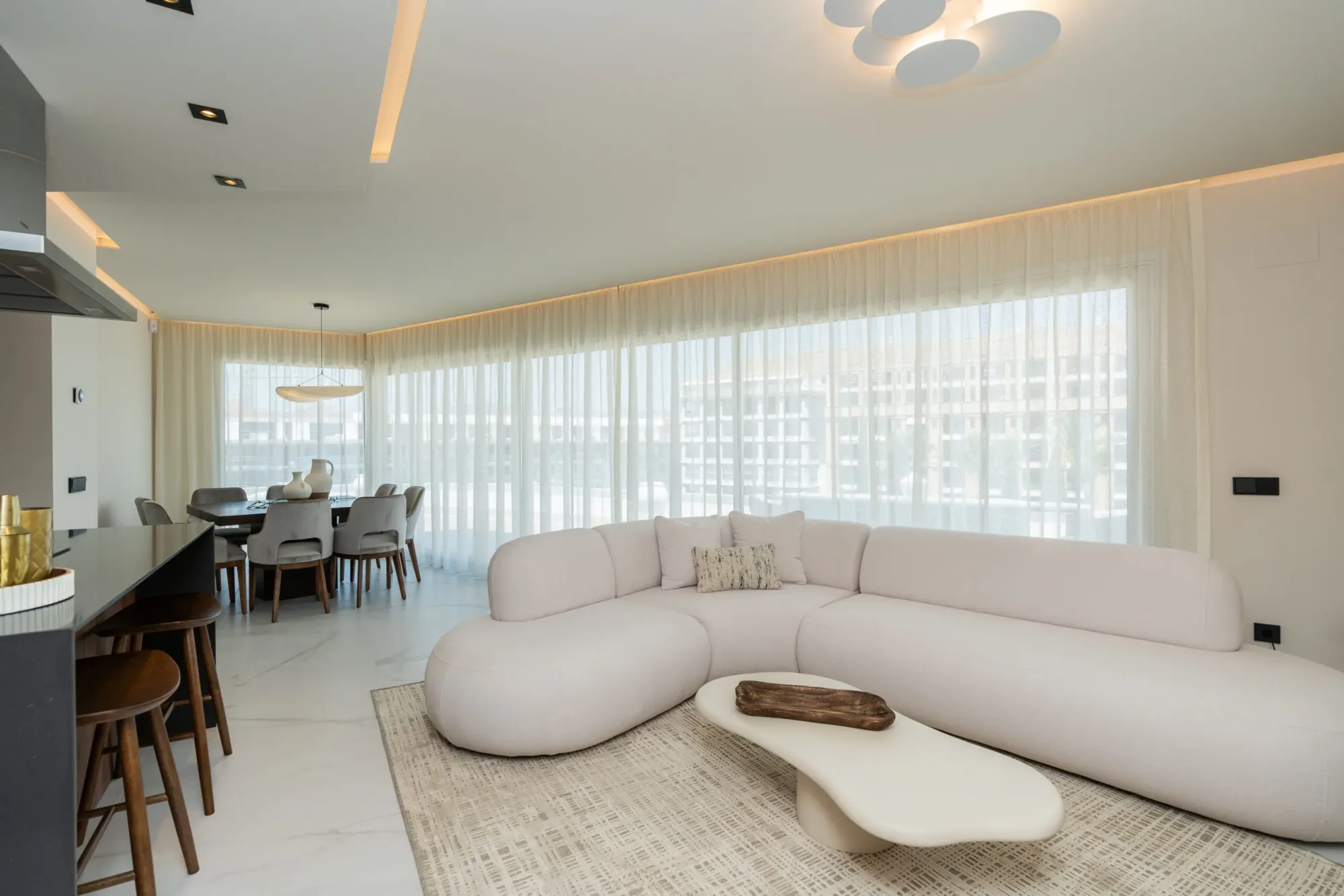 Mare — interior 7