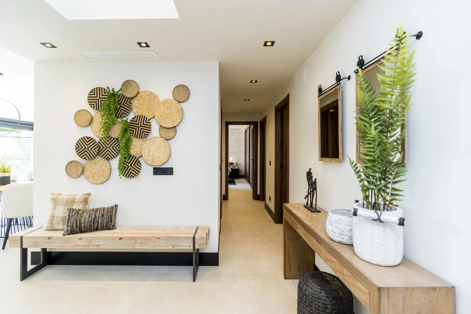Marbella Lake — interior 12