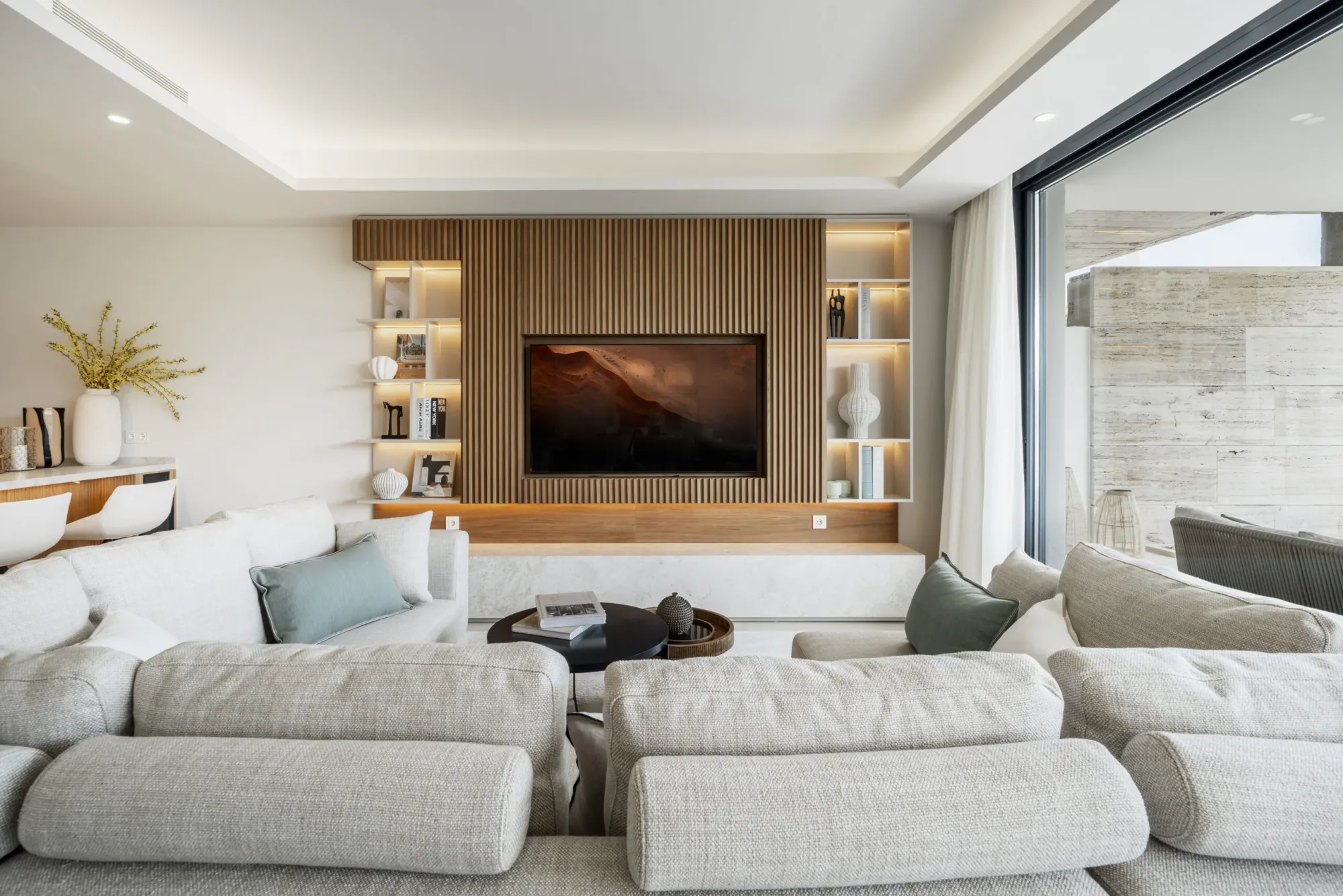 Aloha Forest — interior 8